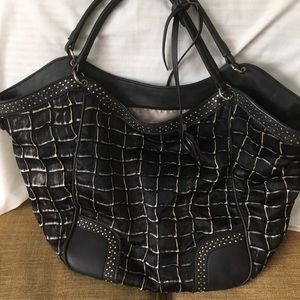 Handbag leather